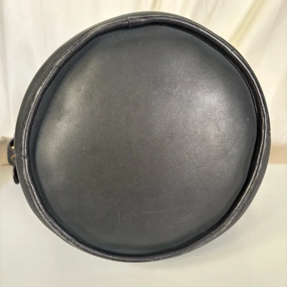 Coach 1970’s Black Leather Duffle Feed Sack Made in New York City - Picture 13 of 16